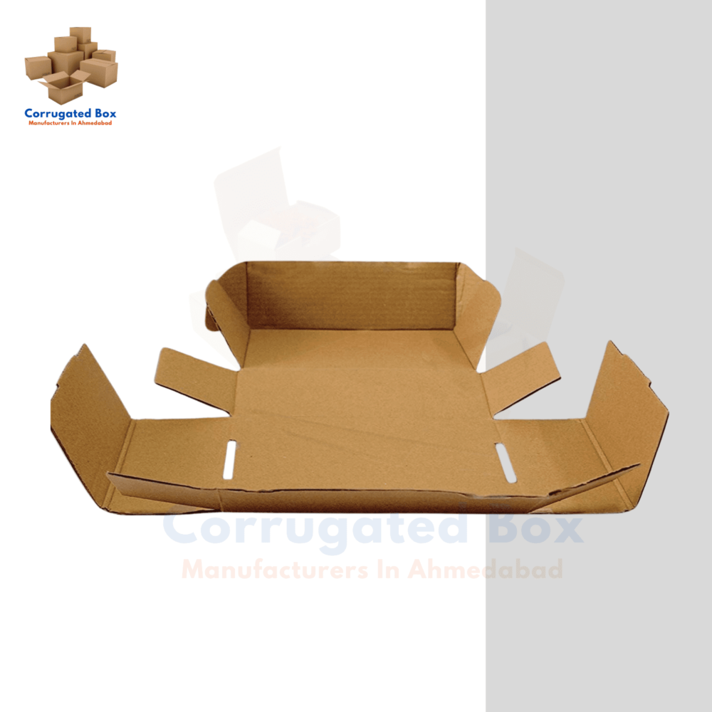 Auto-locking corrugated box